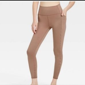 NWT All in Motion Flex High Rise 7/8 Legging Medium